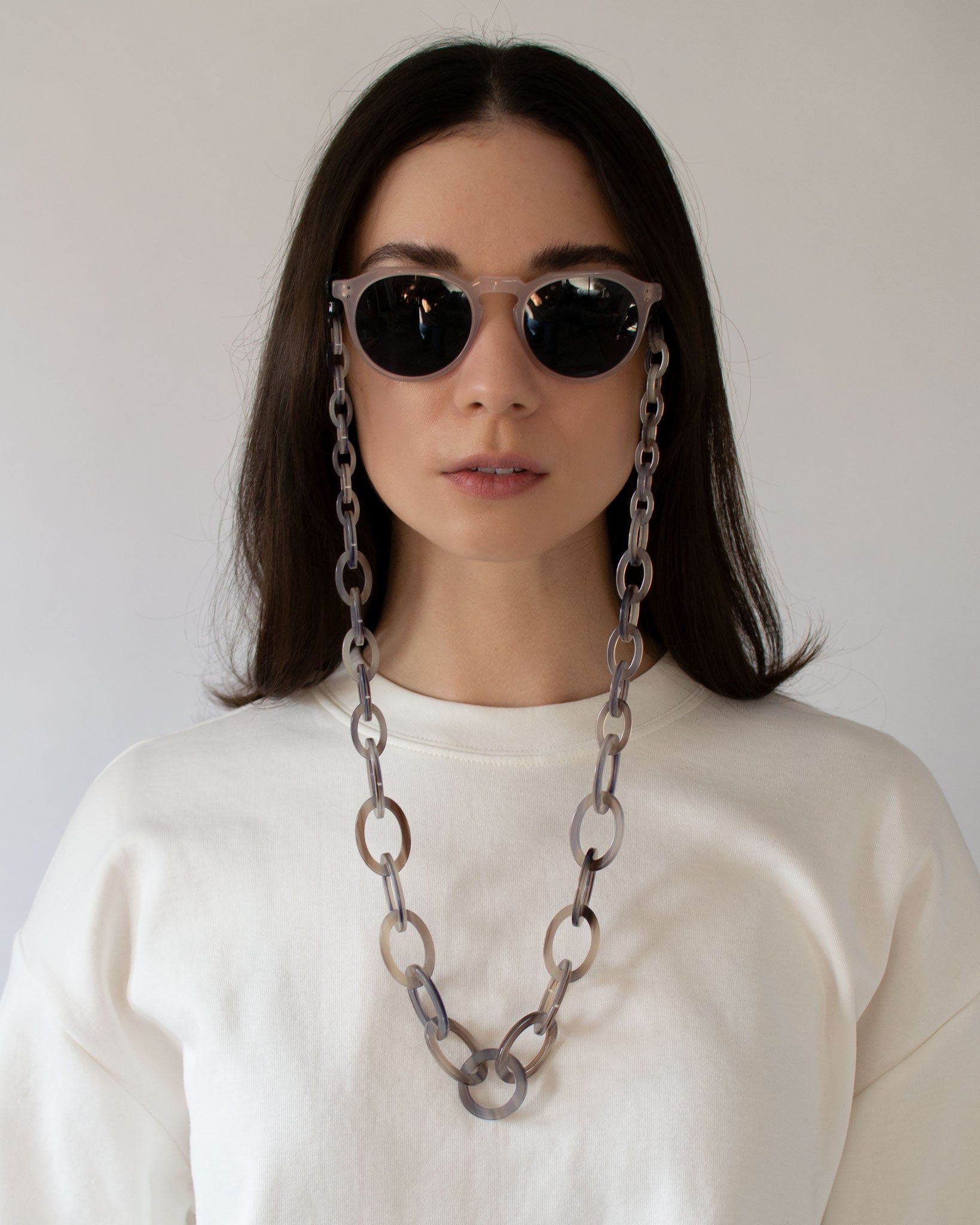 Smiley Chain 2.0 | Winter Breeze | Glasses Chain – orris london